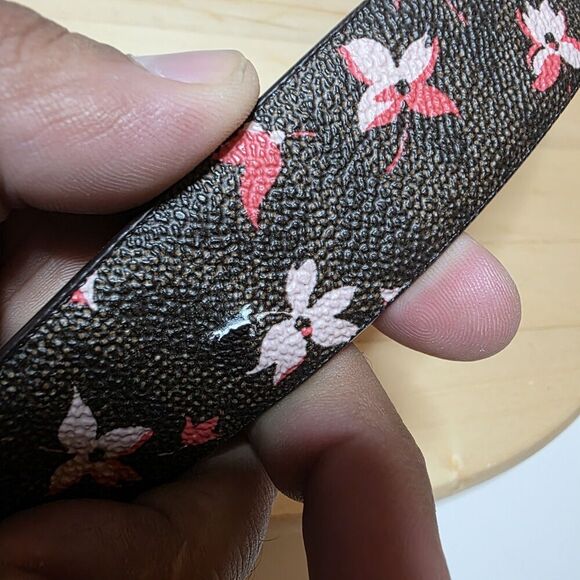 MICHAEL KORS Women’s MK Logo Twist Reversible Floral Print & Brown Logo 39.5 In. - Picture 8 of 12